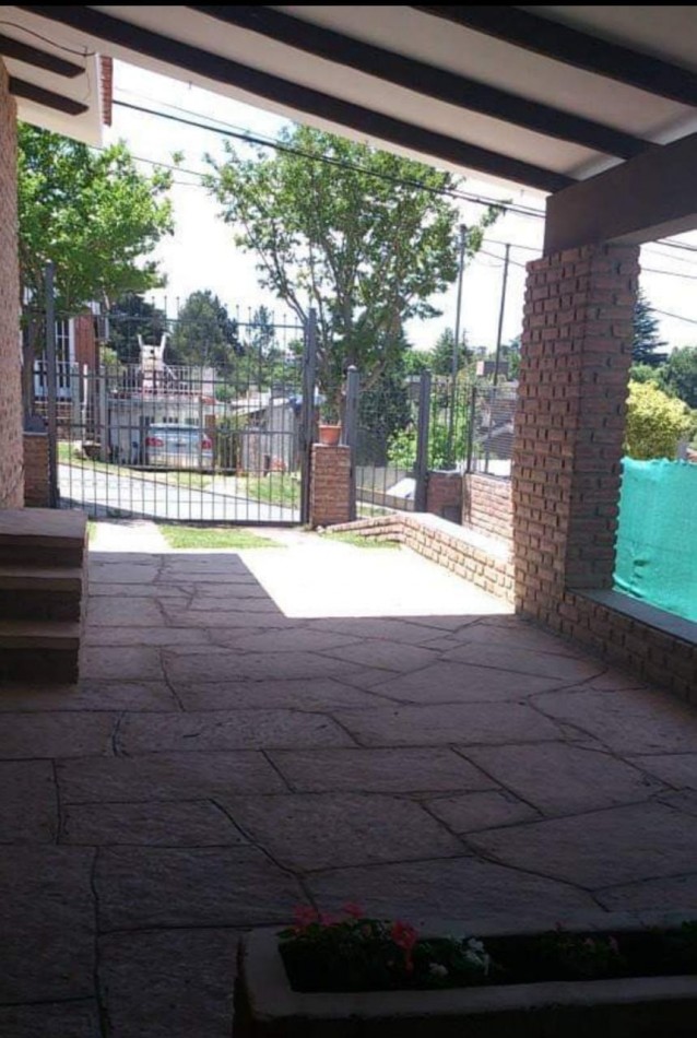 Casa en venta a 2 cuadras del rio