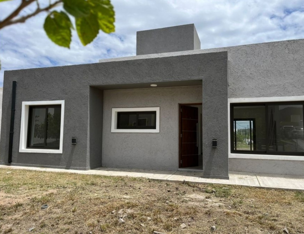 OPORTUNIDAD! Casa a estrenar Tejas 4