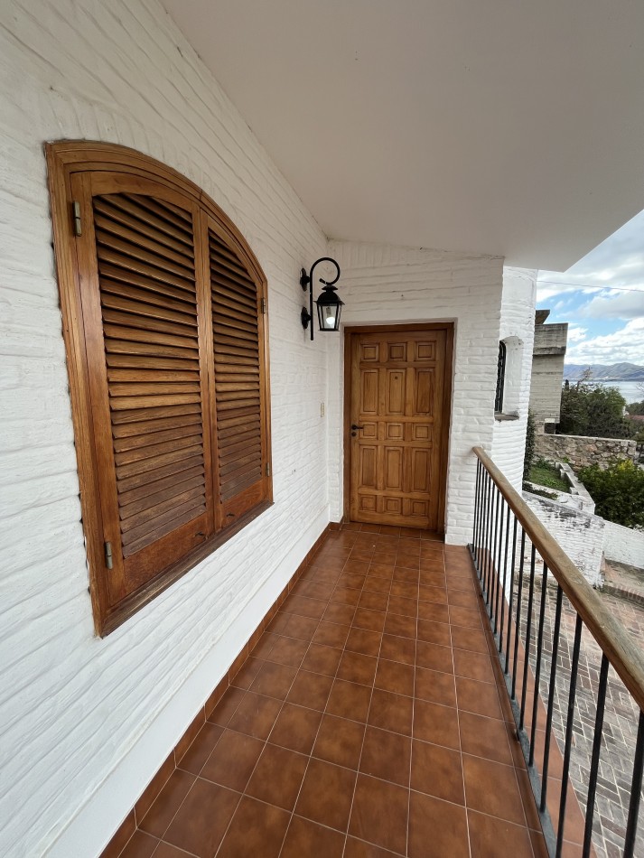 Hermosa Casa con vista - Villa Carlos Paz