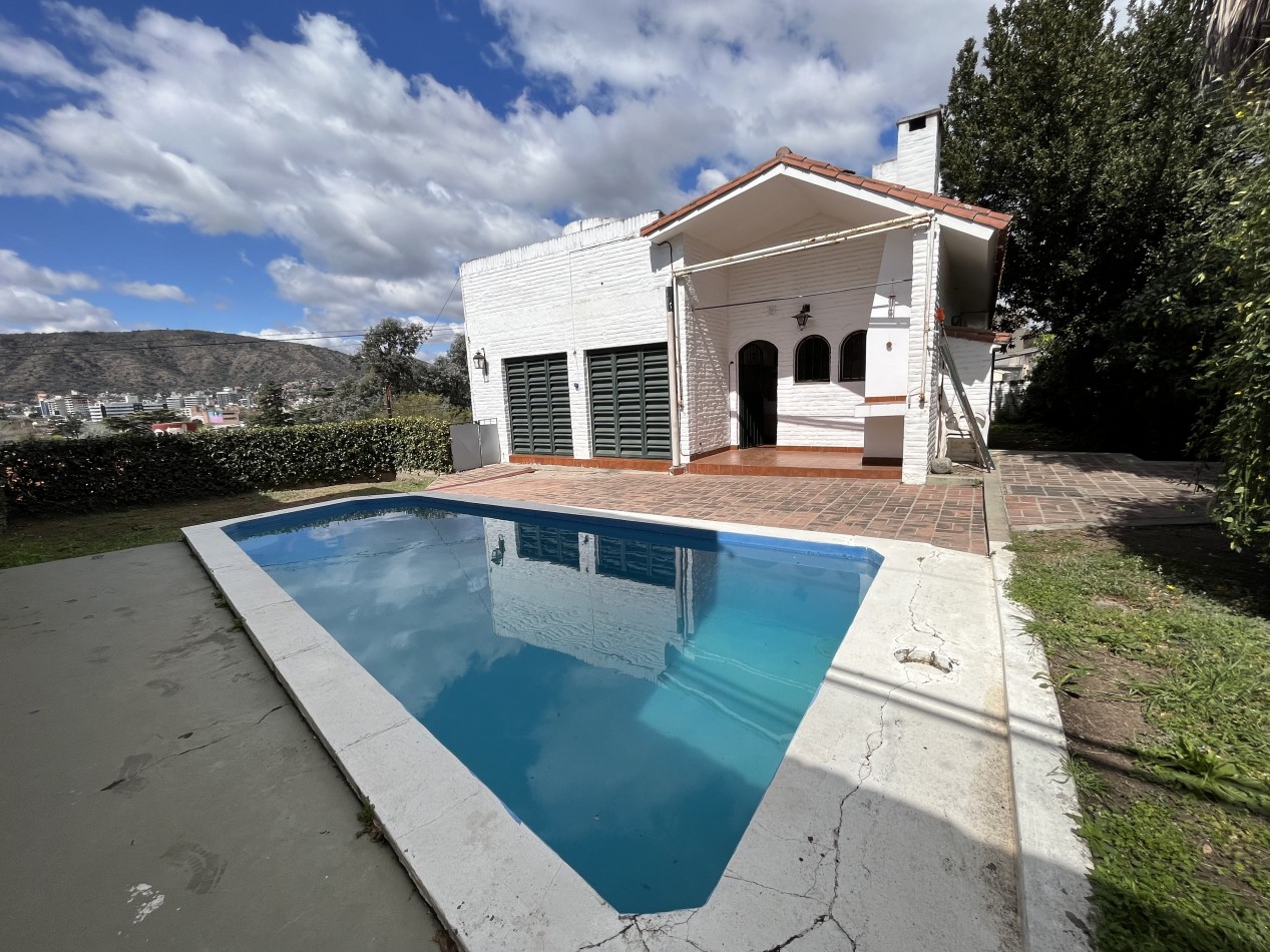 Hermosa Casa con vista - Villa Carlos Paz