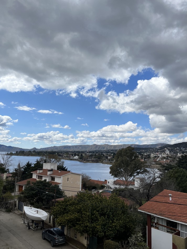 Hermosa Casa con vista - Villa Carlos Paz