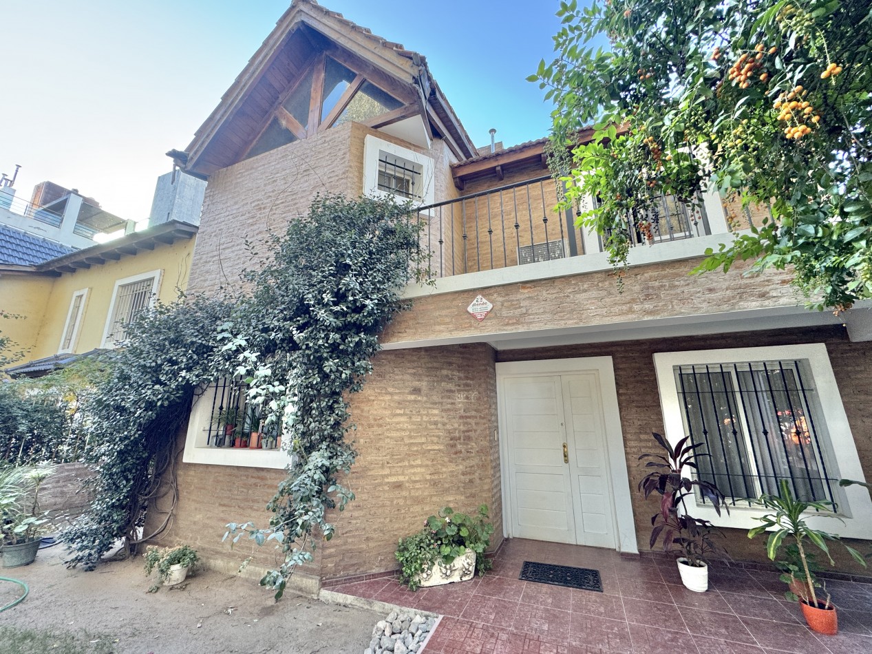 Hermosa casa 4 dormitorios