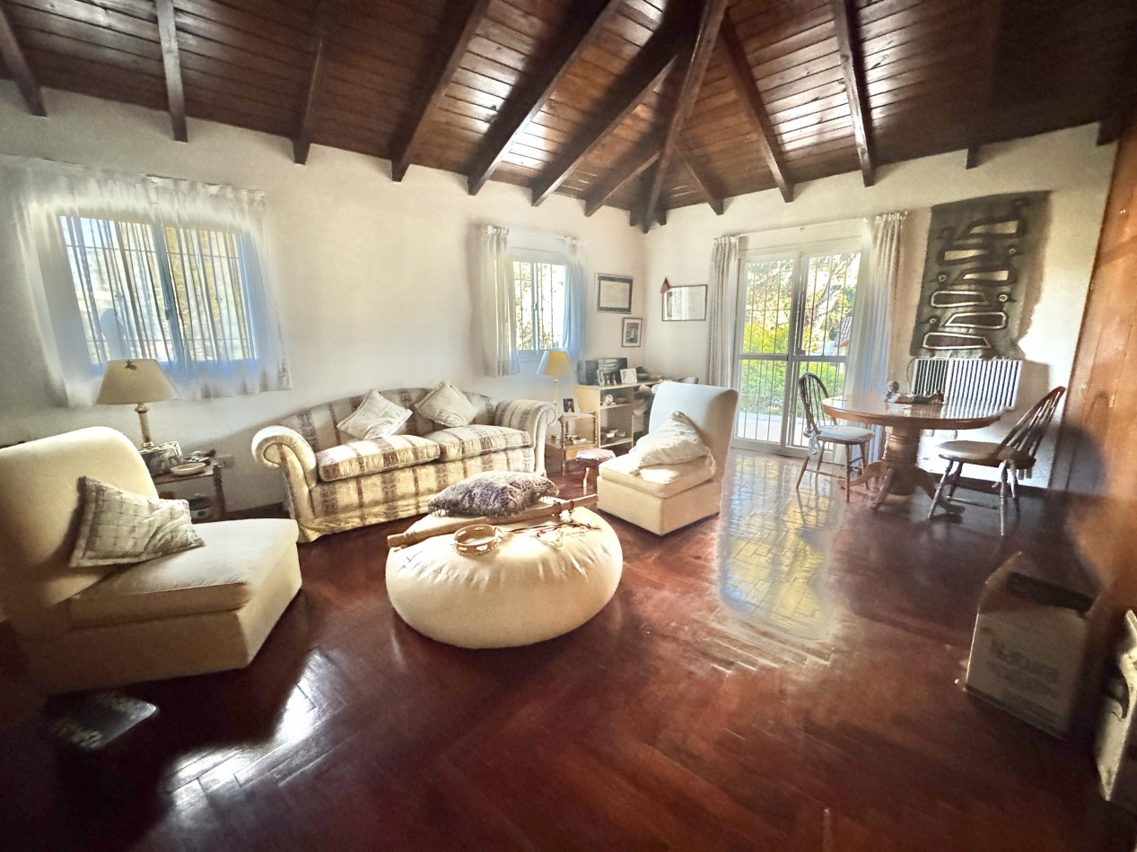 Hermosa casa 4 dormitorios