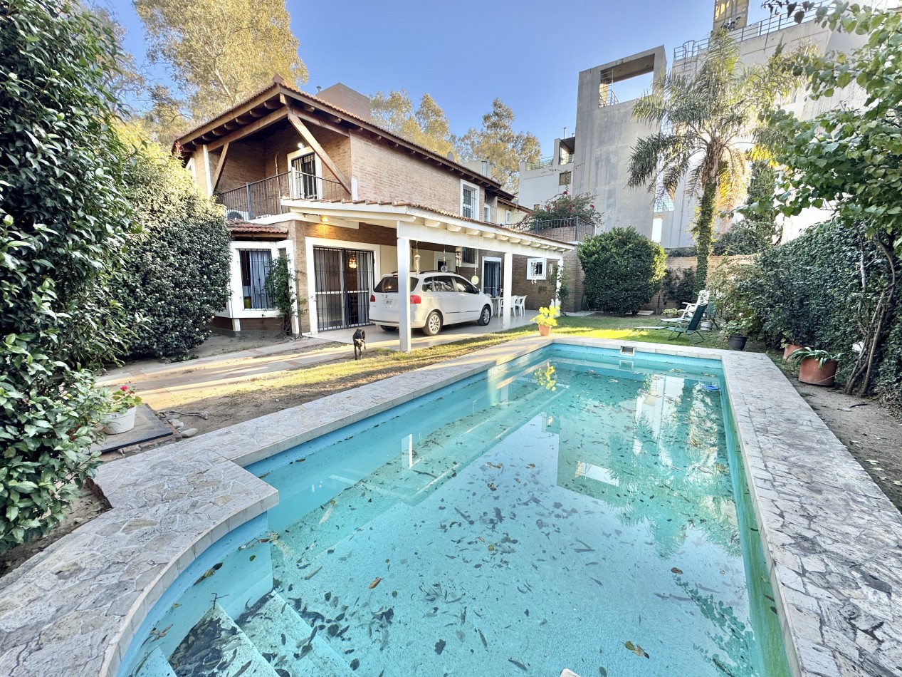 Hermosa casa 4 dormitorios