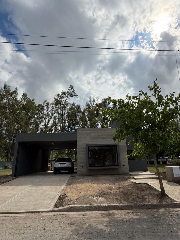 VENTA | TEJAS IV - CASA A ESTRENAR DE 3 DORMITORIOS EN UNA SOLA PLANTA