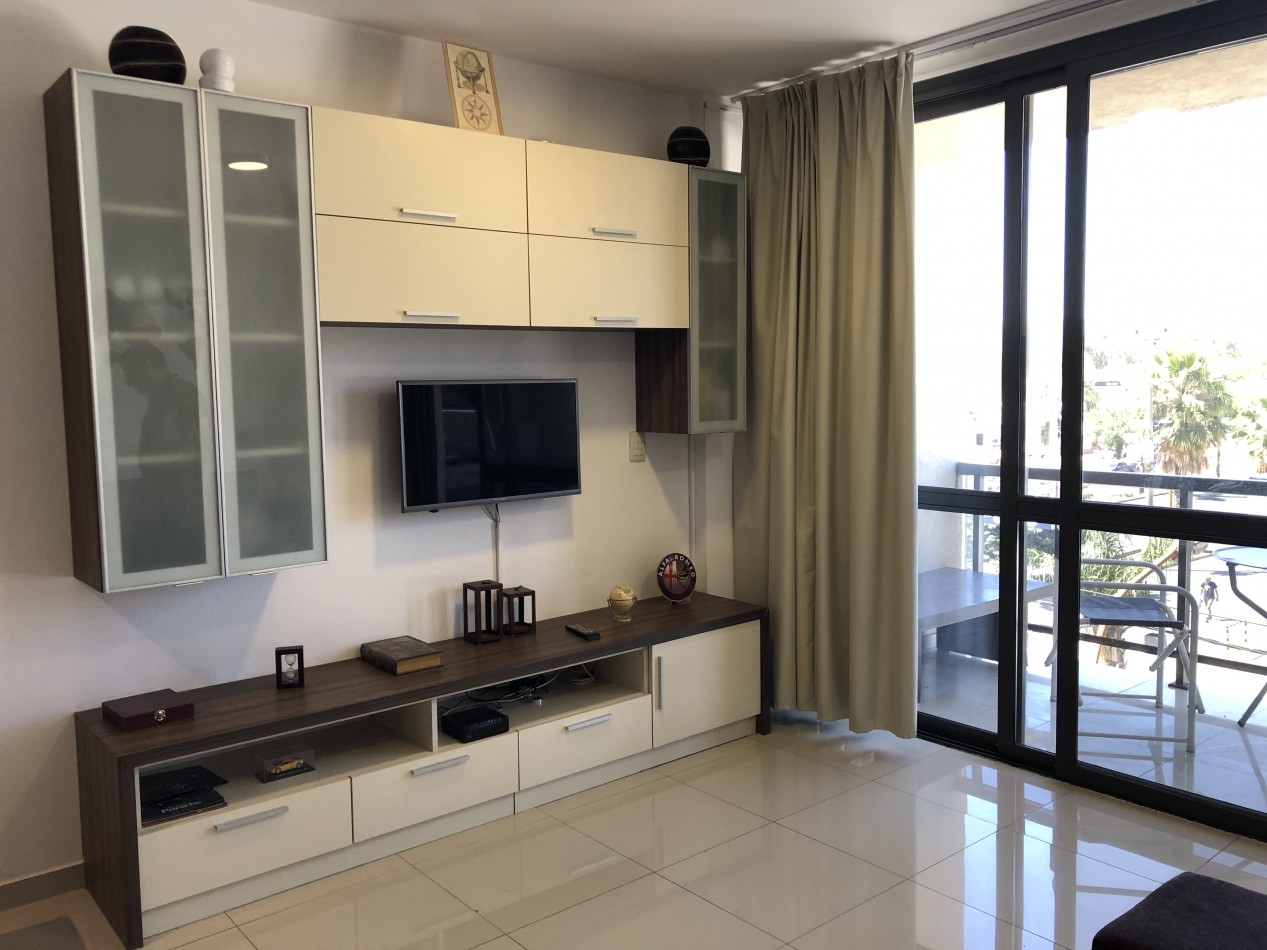 VENTA Departamento 2 dormitorios - 2 baños - cochera