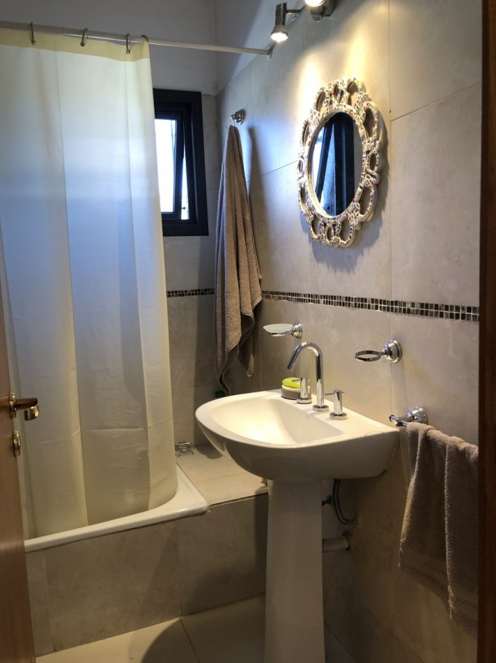 VENTA Departamento 2 dormitorios - 2 baños - cochera