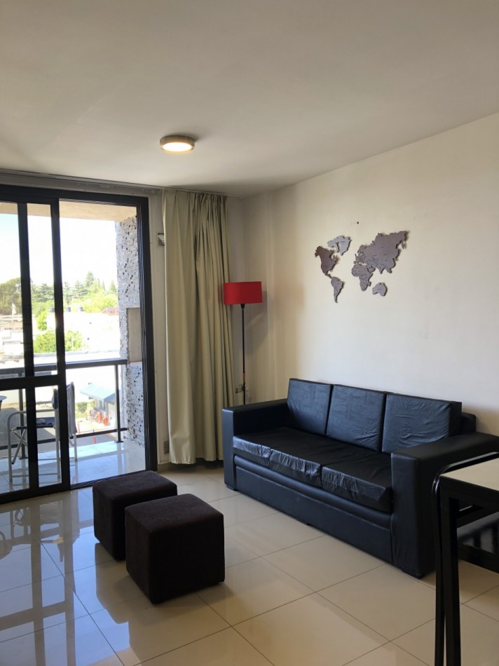 VENTA Departamento 2 dormitorios - 2 baños - cochera