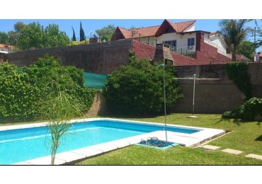 Casa en venta a 2 cuadras del rio