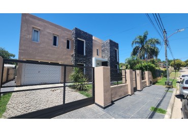 Casa 4 dormitorios