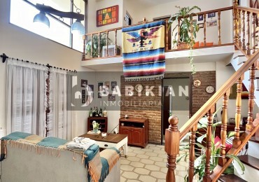 Hermosa casa de tres dormitorios - Costa Azul